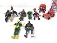 Figurines et auto Marvel dont Spider-man