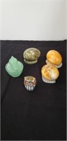 Collectable marble eggs with nesting bunny