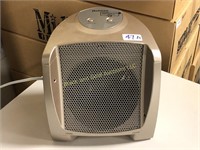 Small Holmes electric space heater