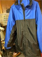 2 Tone Parka w/removable Hood/Waterproof  size XXL