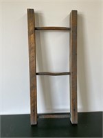 Primitive Pine Barn Ladder