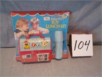 Fisher Price Barn lunch kit with box