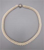 CULTURED PEARL NECKLACE WITH STERLING SILVER CLASP