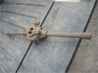 PIPE THREADER      27 3/4  INCHES LONG