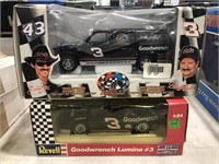 DIE CAST RACE SETS