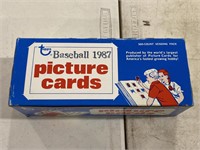 TOPPS PICTURE BASEBALL CARDS