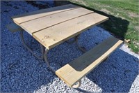 4' wood and metal picnic table w/ new top