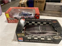DIE CAST COLLECTIBLE CARS