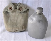 WWI canteen & cover, US GM Company 1918
