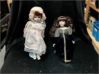 2 ceramic dolls
