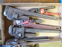 Pipe wrenches