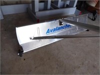 Aluminum roof rake w/ handle extension