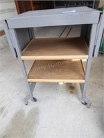 Small metal stand/table