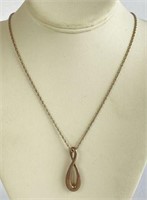 James Avery Sterling Pendant & Chain
