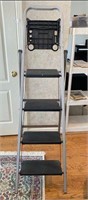 Tricam Metal 4-Step Ladder with Paint Tray