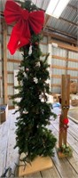 Wood Christmas Tree & Reindeer