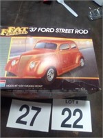 Fat fender 37 Ford Street Rod