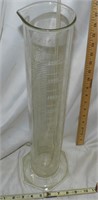 30" Glass Lab Beaker With Stir