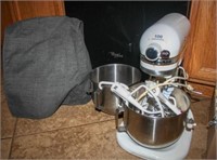 Kitchenaid Stand Mixer with attath.