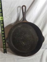 No.9 Griswold Cast Iron Skillet