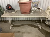 Outdoor bench/stand 4ft long