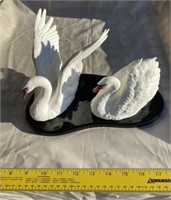 Porcelain Swans - Graceful Reflections (2)
