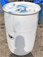 55 gallon water barrel with lid