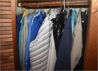 CONTENTS OF CLOSET: LADIES JACKETS, COATS, SMALL