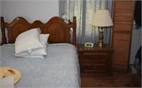 VINTAGE 5 PIECE BEDROOM SET AND PAIR BRASS TONE