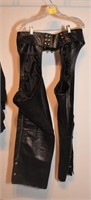 X ELEMENT LEATHER CHAPS - SIZE 38