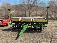 John Deere 7000 6R Corn Planter