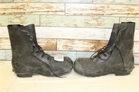 Pair Of US Mickey Mouse Bata Boots Size 12