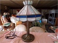 Beautiful Tiffany Style Lamp 25"T