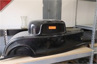 Black Fiberglass' 32-'34 Ford Body