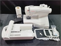 Singer Futura Sewing & Embroidery Machine See Pics