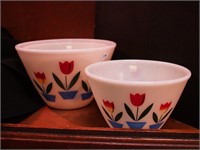 Three nesting Fire-King mixing bowls decorated