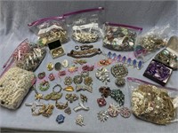 Large estate lot of jewelry (costume)