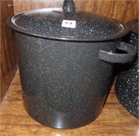 LARGE BLACK ENAMEL STOCK POT