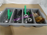 LOT, 1 TRAY ASST. SCOOPS + BRUSHES