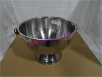 1X, S/S 16.5" FOOTED PUNCH BOWL W/BRASS KNOB