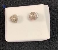 Osterman Jewelers silver heart earrings