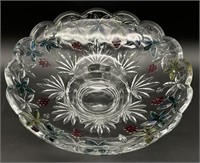 Large Grapevine Pattern Footed Glass Fruit Bowl
