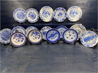 16 BLUE AND WHITE PLATES AVERAGE 7 inch
