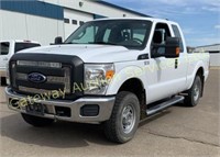 2016 Ford F-250 XL 4x4 Extended 6.2 L