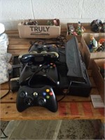 Xbox 360 with 4 controllers and kinects and