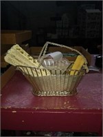 Metal basket with 4 fans