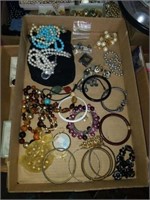 Flat of jewelry/bracelets