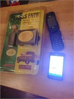 LG tracFone * flip phone & keyless system new in