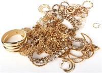 GOLD COSTUME JEWELRY NECKLACES & EARRINGS (20)