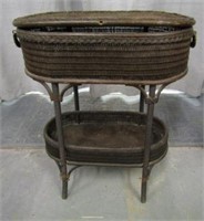 Wicker Lift Top Sewing Stand